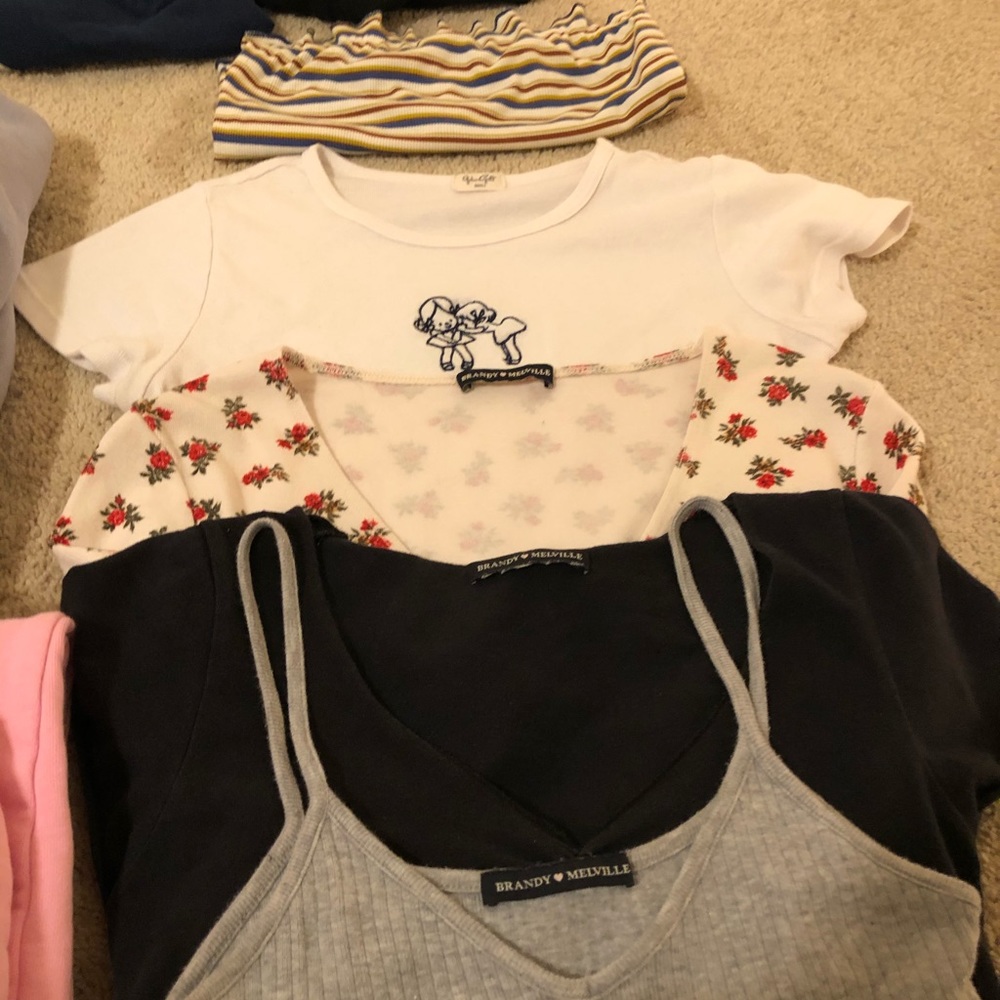 Brandy Melville Collection!! - Picture 2 of 4